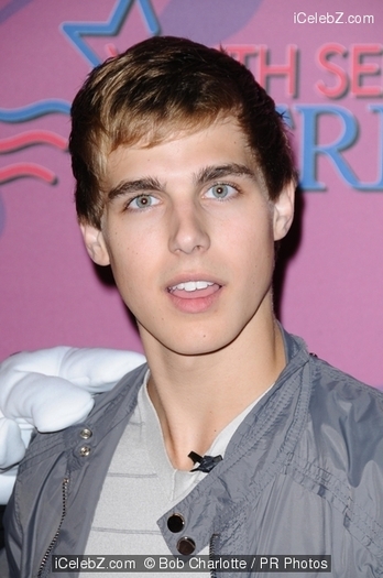 photo5 - jake ryan -cody linley