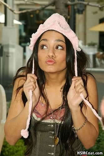 vanessa-hudgens-6 - vanessa hudgens rare