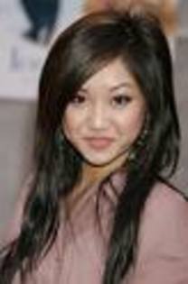 ale (33) - Brenda Song