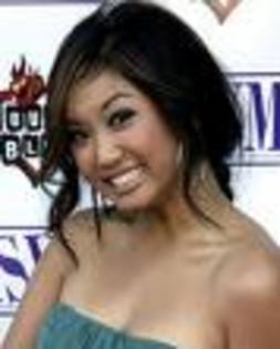 ale (51) - Brenda Song