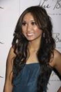 ale (59) - Brenda Song