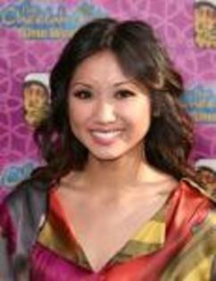 ale (71) - Brenda Song