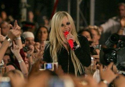 Avril-Lavigne-65719,67658 - avril