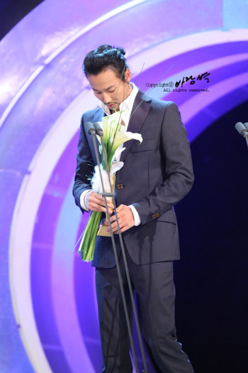 13168721_MZUGUEPTV - a---kim nam gil---a