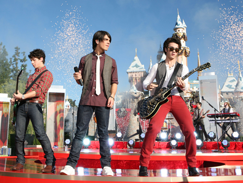 jonas-brothers-disneyland_43374053 - xXxAlbum Pt DisneyCinemagicxXx