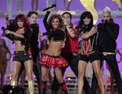 image-2008-05-25-3087582-46-rbd-timpul-unui-concert-mexico-city