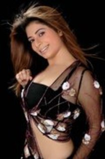 17983611_ICOBUTOVV - zaara