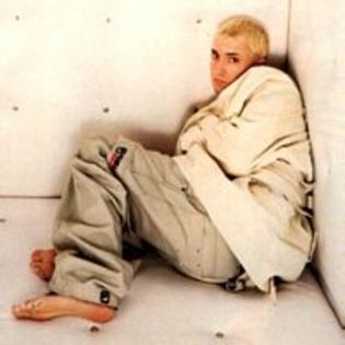 9 - EmInEm