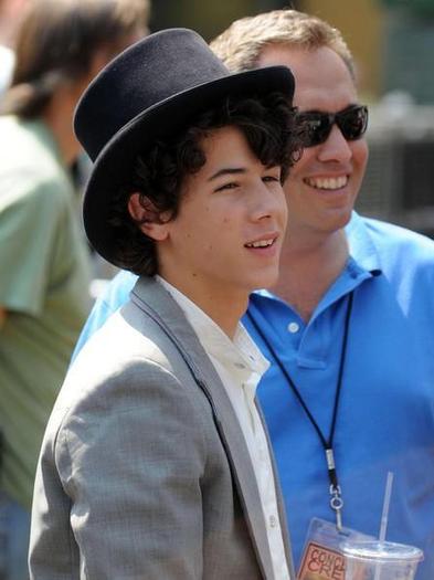 Nick_Jonas_1239894226_3 - nick jonas