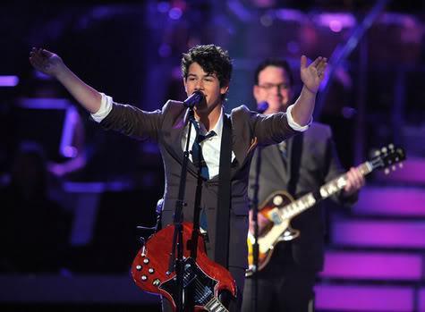 Nick_Jonas_1239893989_4 - nick jonas