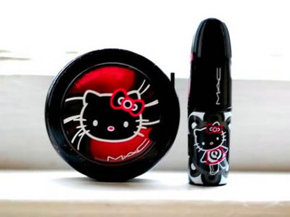 hello_kitty_mac_cosmetics_make_up[1] - MAC Hello Kitty