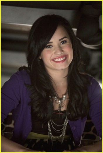 _Demi_-demi-lovato-13516342-469-700 - Demi Lovato