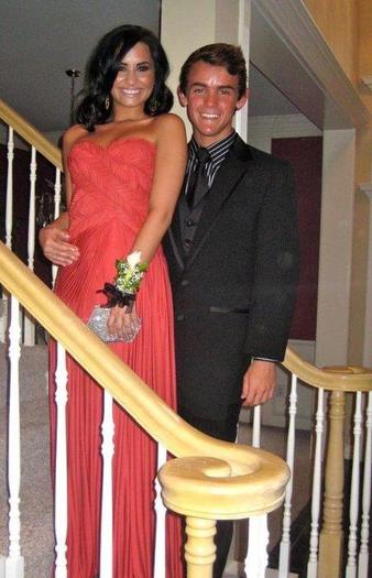 demi-lovato-prom-7