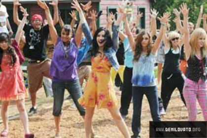 Camp-Rock-2-camp-rock-2-11240252-305-203