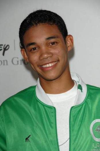 RoshonFegan