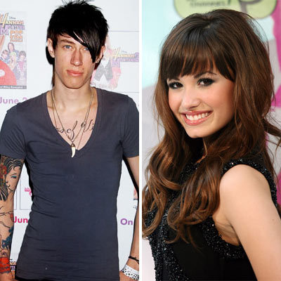 Demi-Lovato-and-Trace-Cyrus