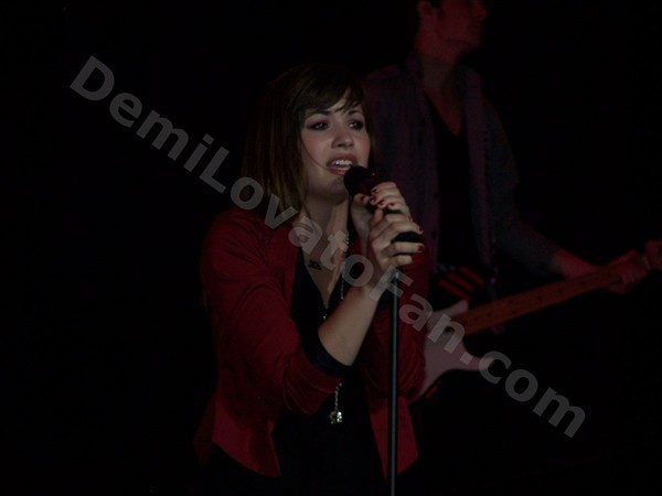 101_6937 - Demi Lovato on BurninUp Tour