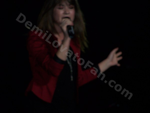 101_6940 - Demi Lovato on BurninUp Tour