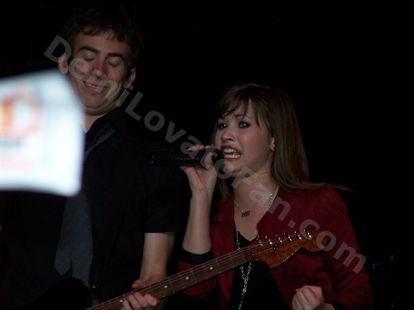 101_6942 - Demi Lovato on BurninUp Tour
