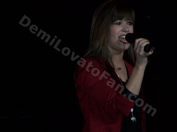 101_6945 - Demi Lovato on BurninUp Tour