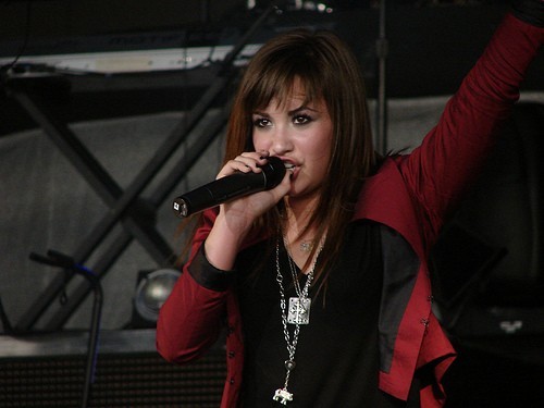 2657237649_f2b5fa55fb - Demi Lovato on BurninUp Tour