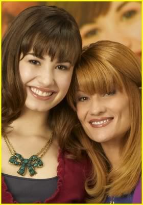 Photoshoot47A - Demi Lovato and her Mother