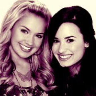 Demi_Tiffany1 - Demi Lovato and Tiffany Thornton