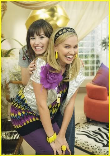 sonny-with-chance-fan-mail-03 - Demi Lovato and Tiffany Thornton