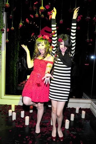 033 - Demi Lovato at  Selena Gomez Sweet Sixteen