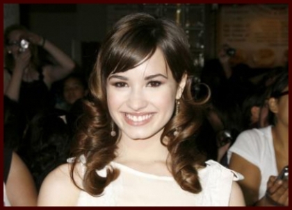 normal_twilight015 - Demi Lovato at twilight premiere