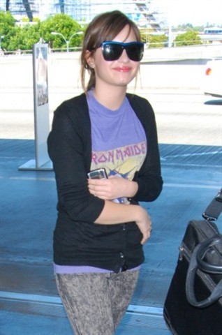 normal_demic005 - Demi Lovato Departing LAX