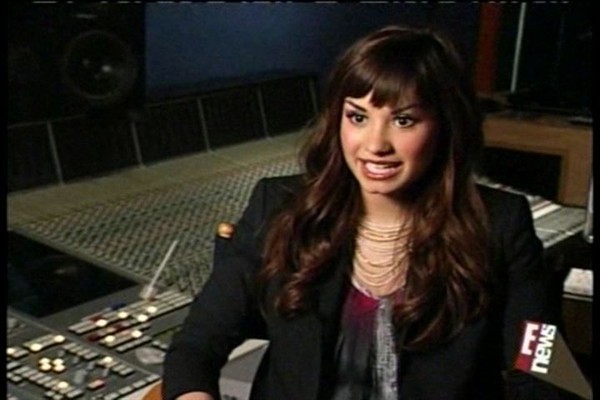 E%20(4) - Demi Lovato Guest Appearances