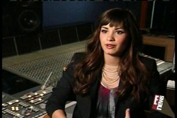 E%20(6) - Demi Lovato Guest Appearances