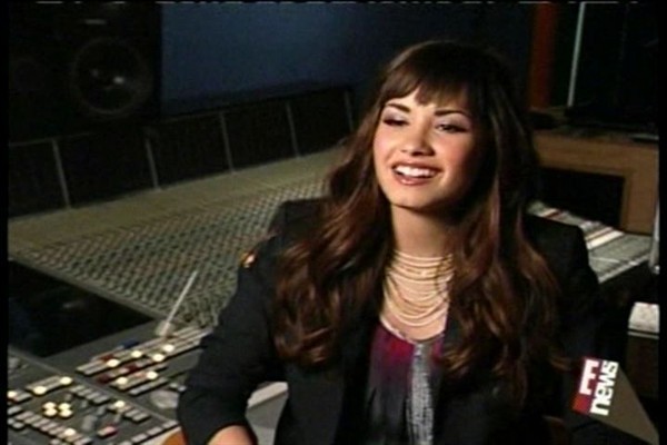 E%20(7) - Demi Lovato Guest Appearances