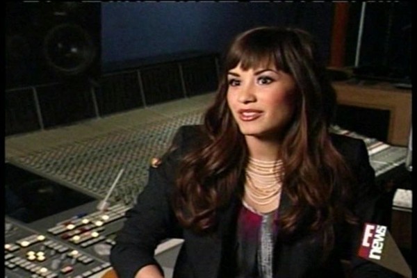 E%20(9) - Demi Lovato Guest Appearances