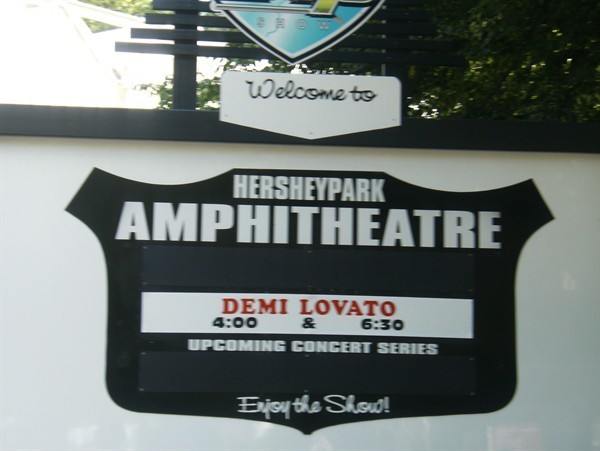 HPIM0735 - Demi Lovato Hershey Park PA