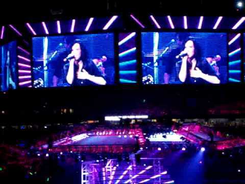4 - Demi Lovato live in Houston Rodeo