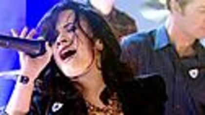 9q4z - Demi Lovato live in the Blue Peter