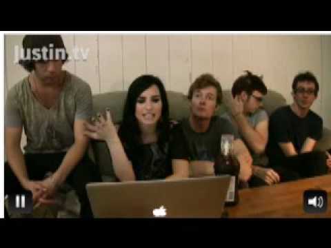 2 - demi lovato live on ustream