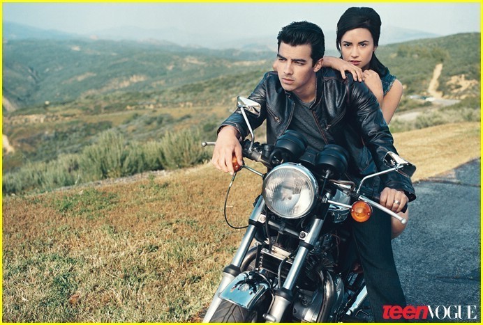 Joe-Jonas-Demi-Lovato-Cover-Teen-Vogue-demi-lovato-13395380-692-467 - Demi Lovato and Joe Jonas Cover Teen Vogue