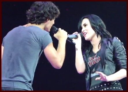 demijoetoronto - Jonas Brothers Announce World Tour With Demi Lovato