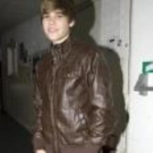 Justin_Bieber_1267198911_1 - justin bieber