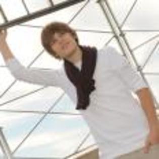 Justin_Bieber_1267280363_1 - justin bieber