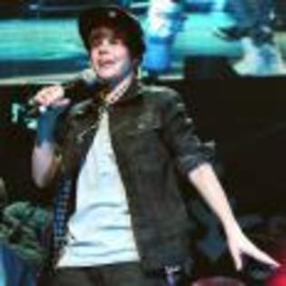 Justin_Bieber_1267396432_2 - justin bieber