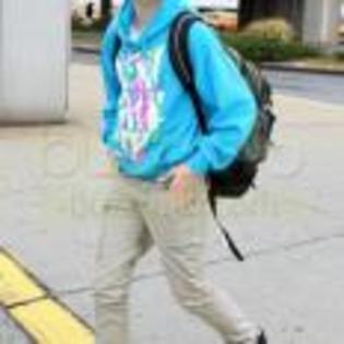 Justin_Bieber_1267463958_2 - justin bieber