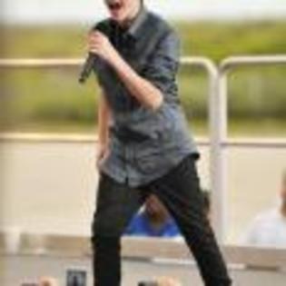 Justin_Bieber_1267463994_1 - justin bieber