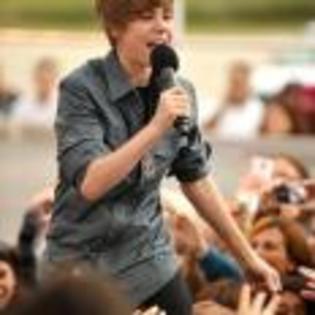 Justin_Bieber_1267464053_4 - justin bieber