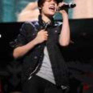 Justin_Bieber_1267514738_3 - justin bieber