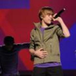 Justin_Bieber_1274595646_4 - justin bieber