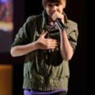 Justin_Bieber_1274595683_1 - justin bieber